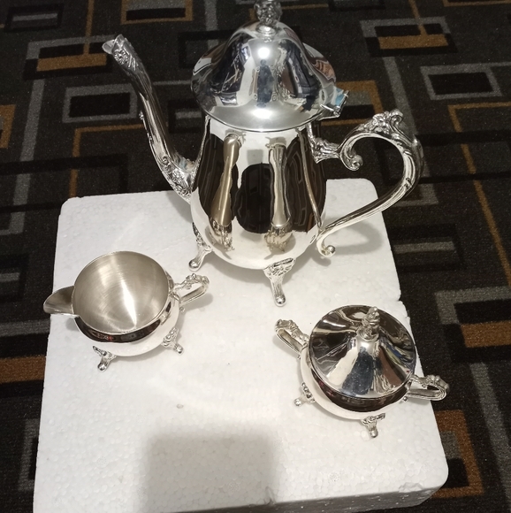 3 Piece Silverplate Tea Service - Picture 6 of 6